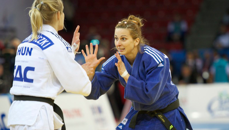 alina-dumitru-europene-2011
