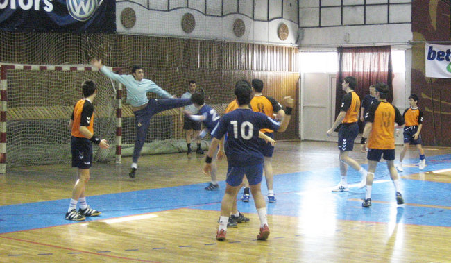 Handbal > Juniorii 2 de la GŞI „1 Mai”, calificaţi la turneul semifinal